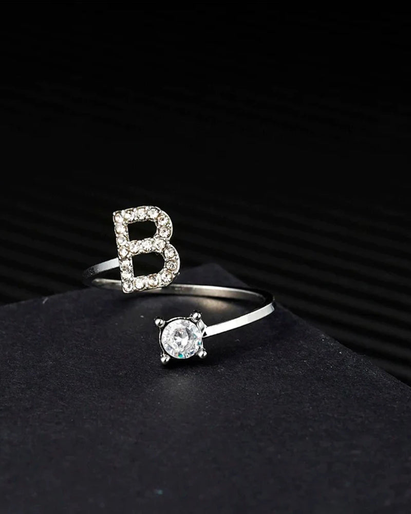 Bague ouverte en zircon avec initiales 4