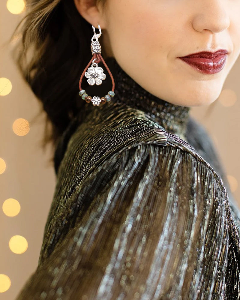 Boucles d'oreilles simples en cuir boho avec fleur en corde 6