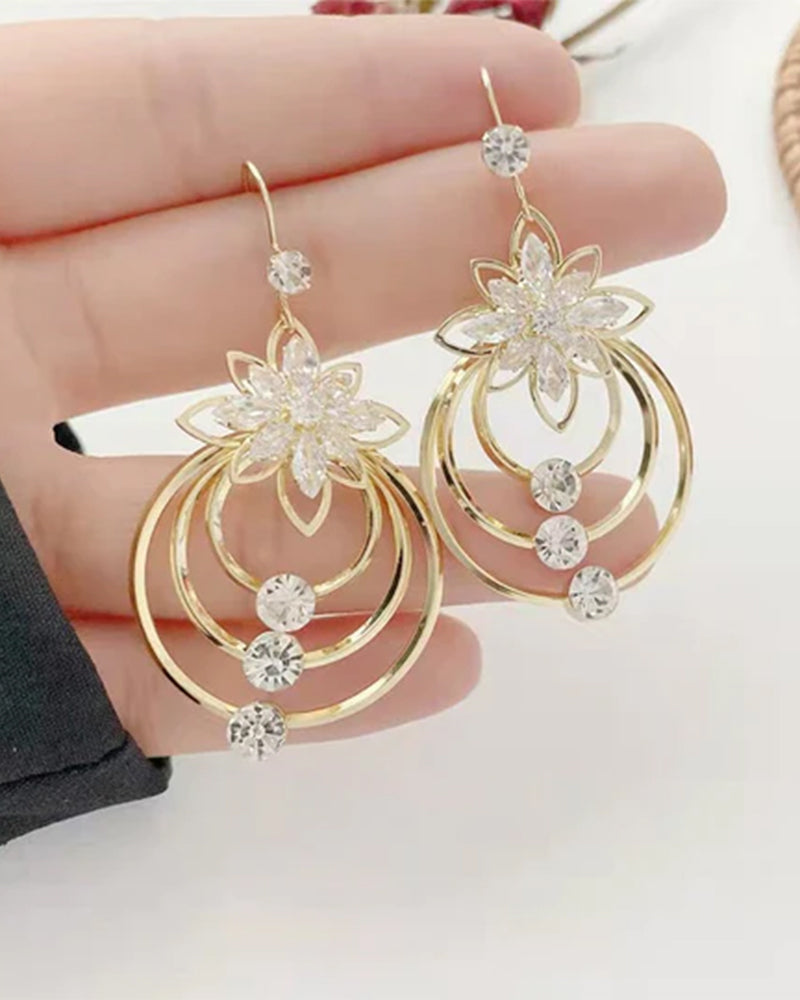 Boucles d'oreilles trois créoles lotus en cristal 2