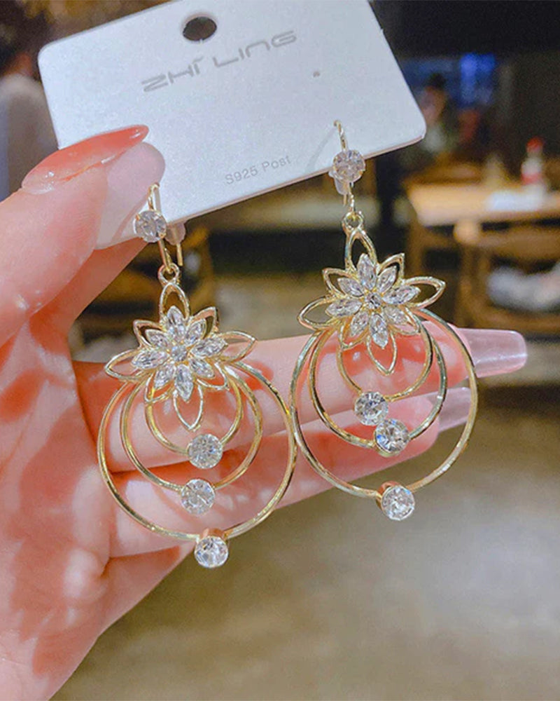 Boucles d'oreilles trois créoles lotus en cristal 5
