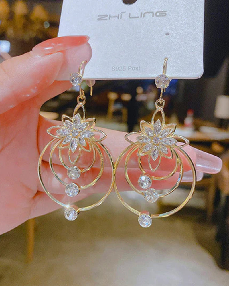 Boucles d'oreilles trois créoles lotus en cristal 6
