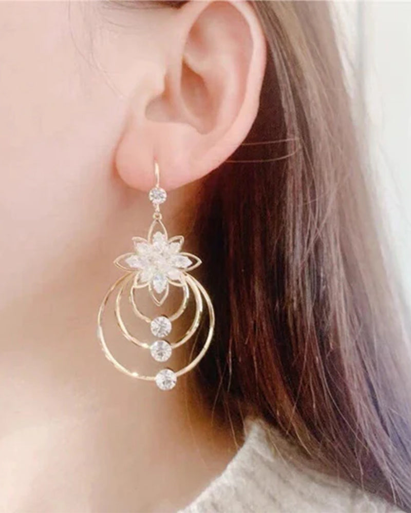 Boucles d'oreilles trois créoles lotus en cristal 7