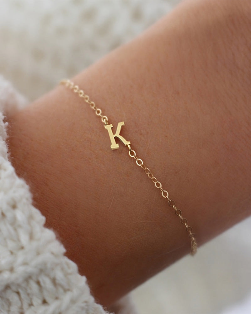 Bracelet simple à lettres