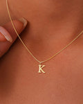 Collier à 26 lettres anglaises à la mode et exquis 0