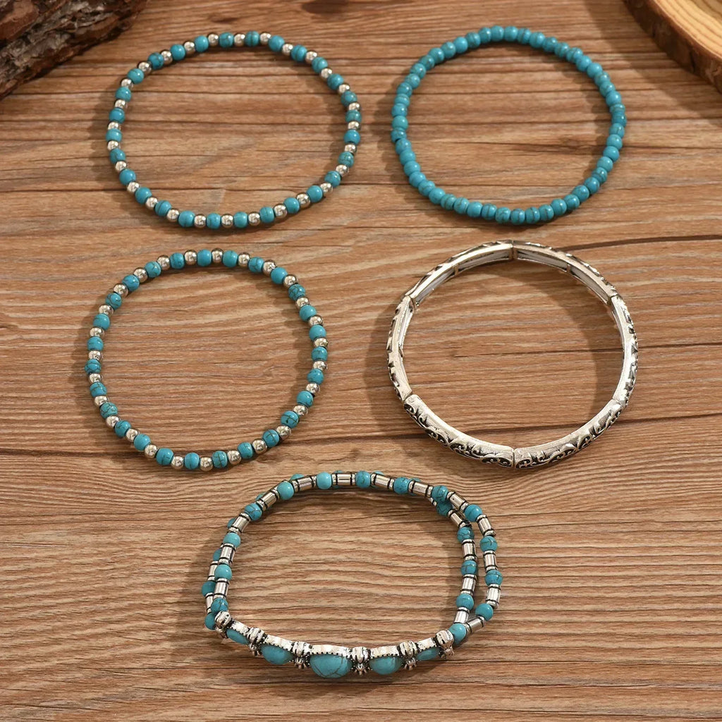 Ensemble de bracelets boho avec des perles turquoises